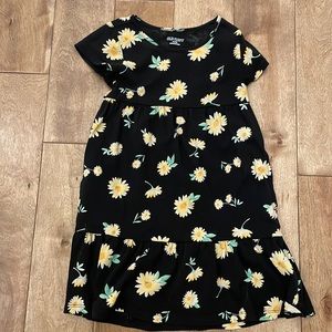 Girls casual dress size 6/7 old navy